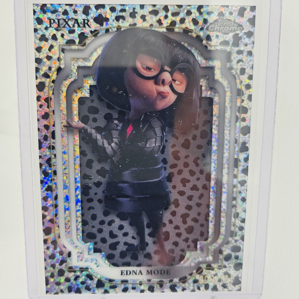 2024 Topps Chrome Disney Edna Mode 101 Dalmatians Print 9/101